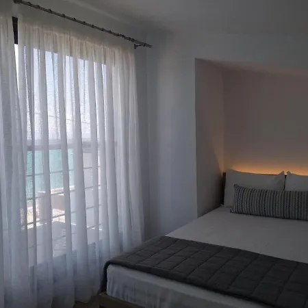 Cavo Blue & Suites *